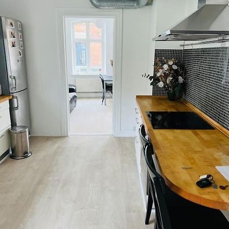 Lovely 1-Bedroom Condo In Aarhus C 외부 사진
