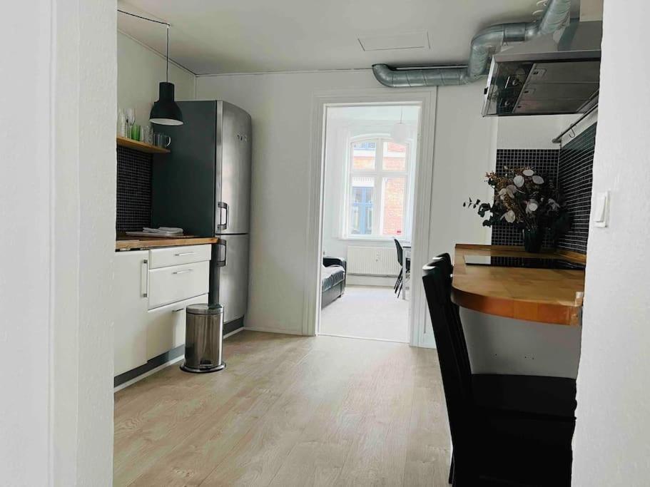 Lovely 1-Bedroom Condo In Aarhus C 외부 사진